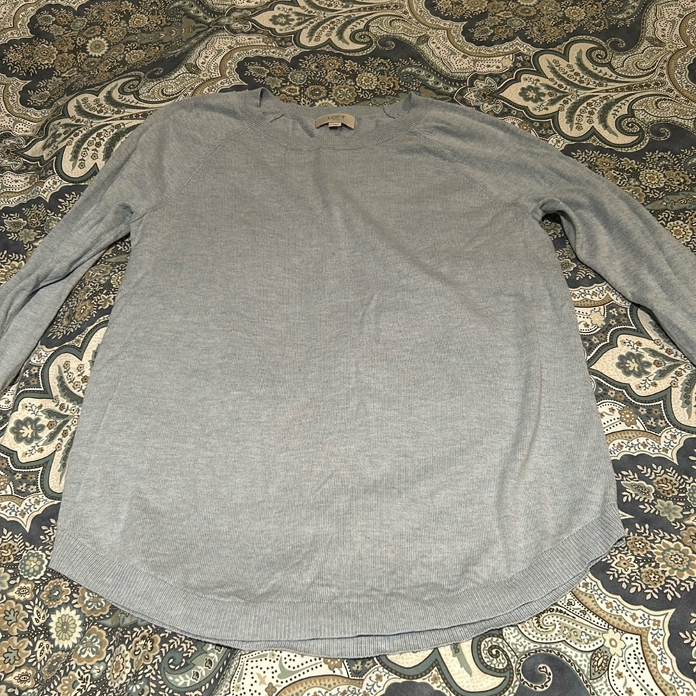 Light blue Loft Outlet sweater size S with round edge